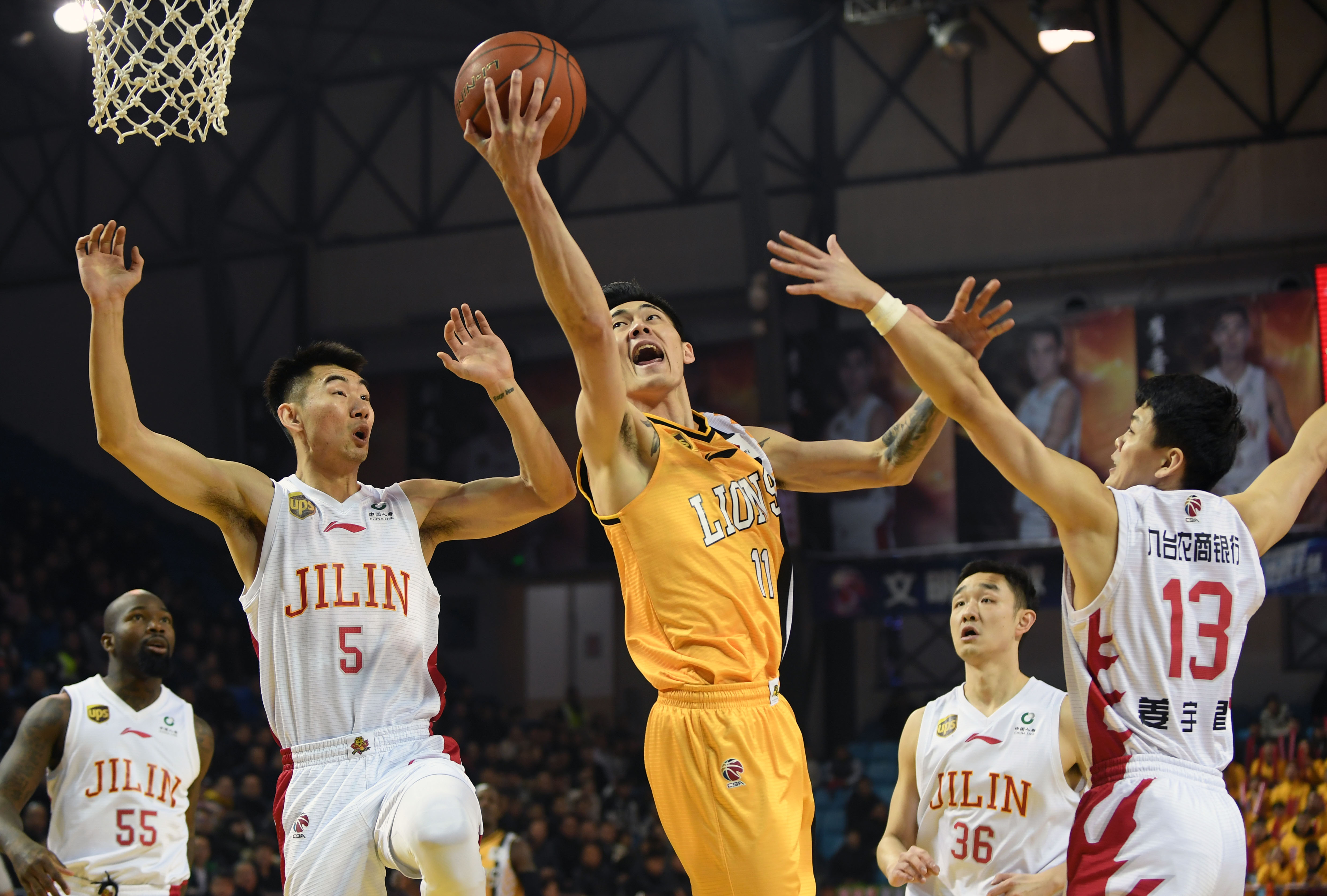 止步四强 止步四强