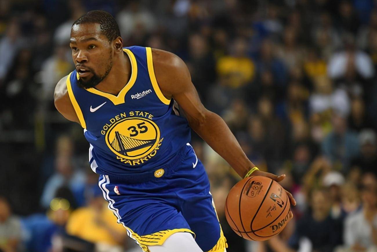 纵观国内外 纵观国内外